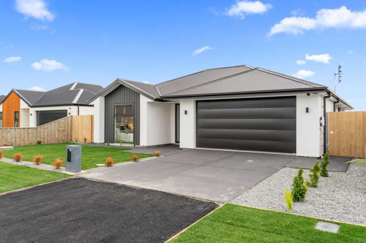 13 Samantha Lawry Road Wigram_19
