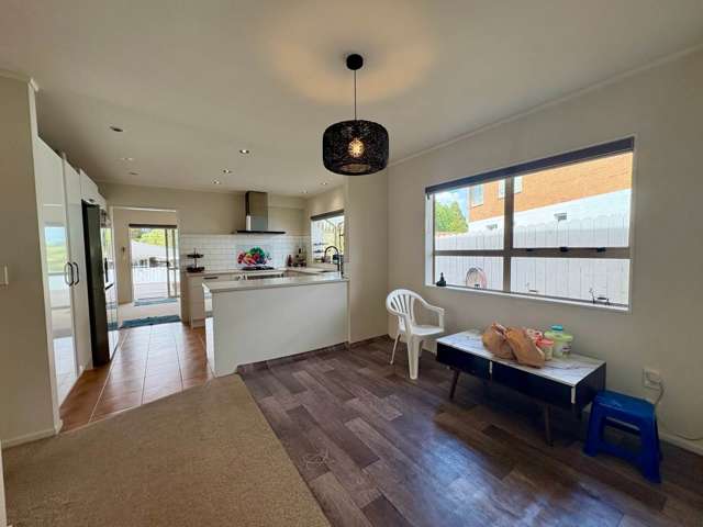 6 School Road Te Atatu South_3