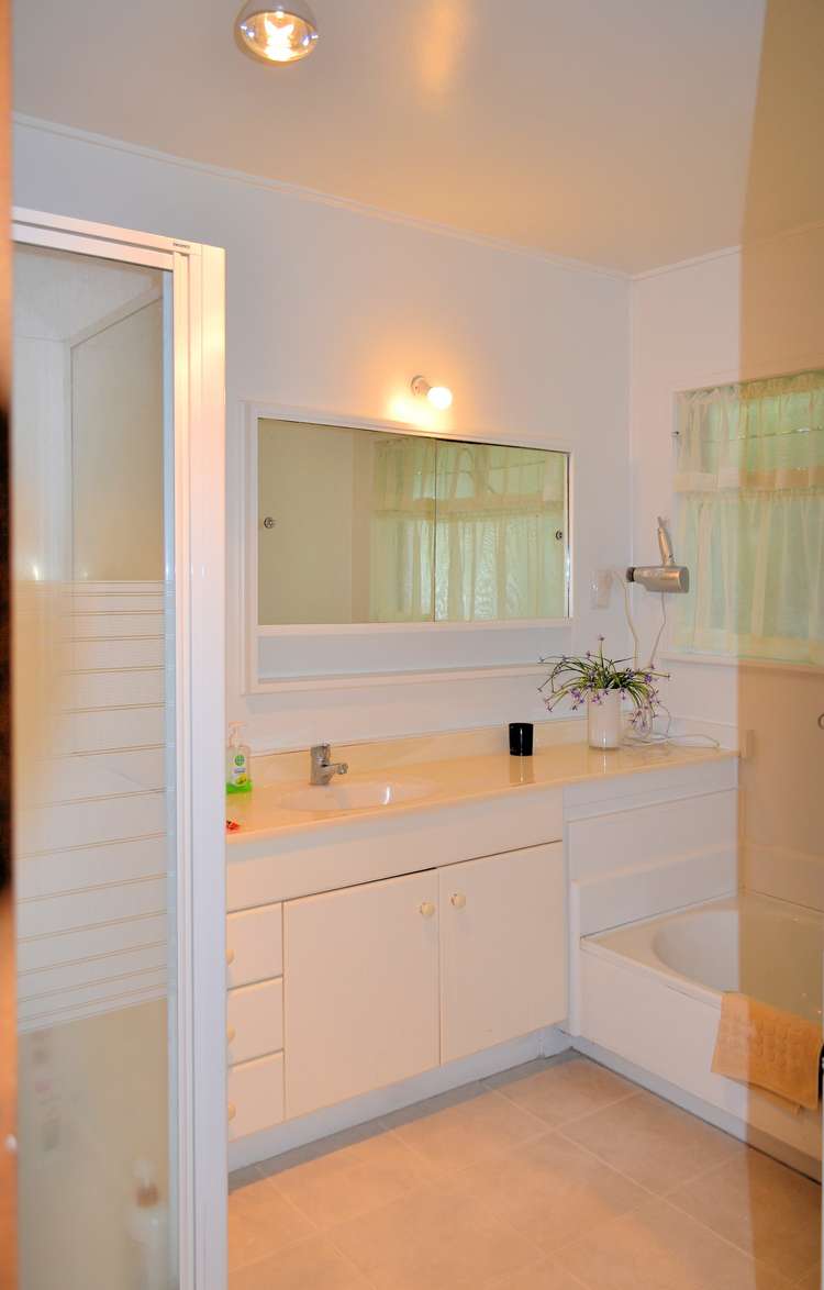 6 Pennycook Place Sunnyhills_5