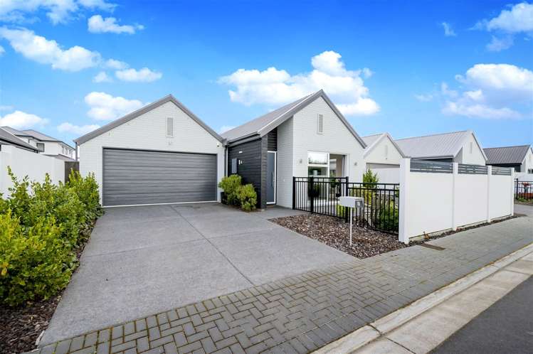 10 Faversham Lane Casebrook_19