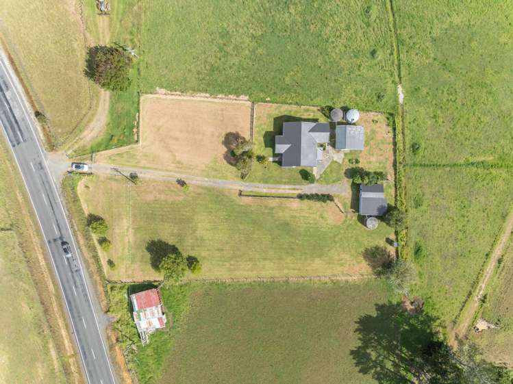 2490 State Highway 10 Mangonui_37