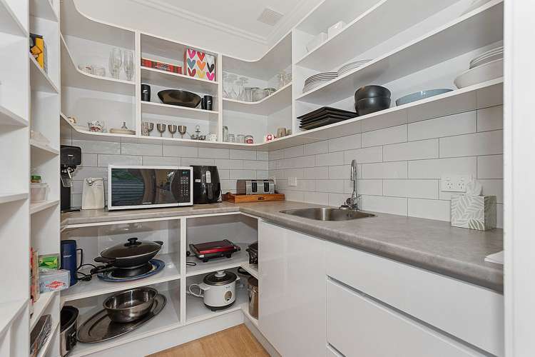 900 River Road Queenwood_8