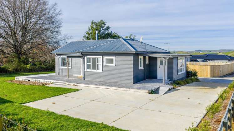 9c Lawrence Street Otane_14