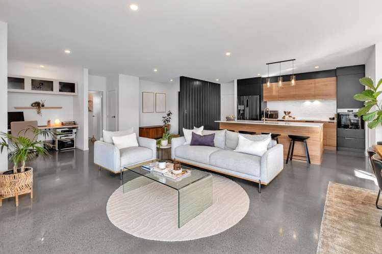 10 Sumner Place Te Kamo_16