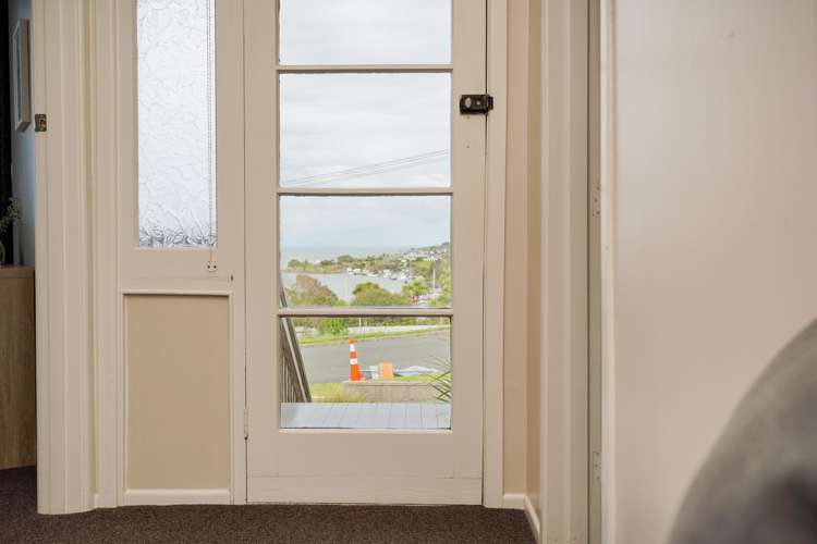 8 Osborne Street Riverton_2