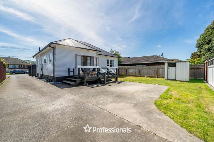 78 Hall Crescent Epuni_19