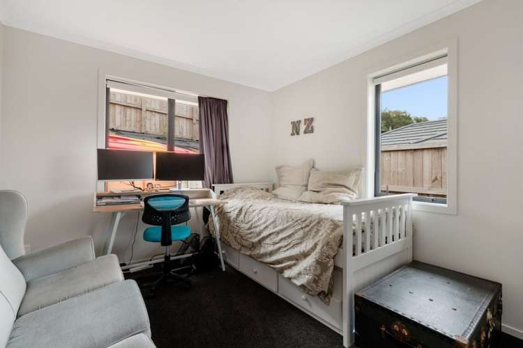 81 Pakanga Grove Pyes Pa_10