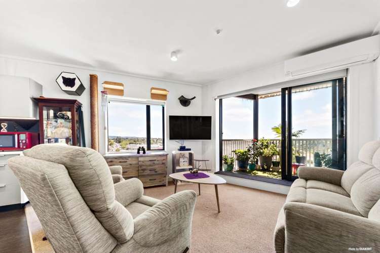 501/38 Mccrae Way New Lynn_1