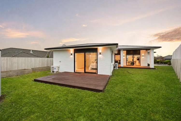 15 Waireka Road Rototuna North_18
