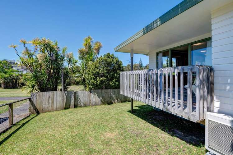 2/65 Charlotte Street Stanmore Bay_10