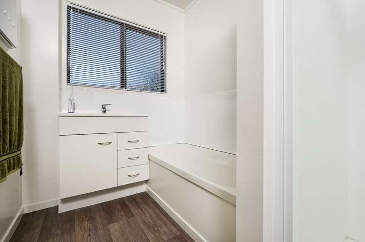 57 Sunvue Road Glen Eden_9