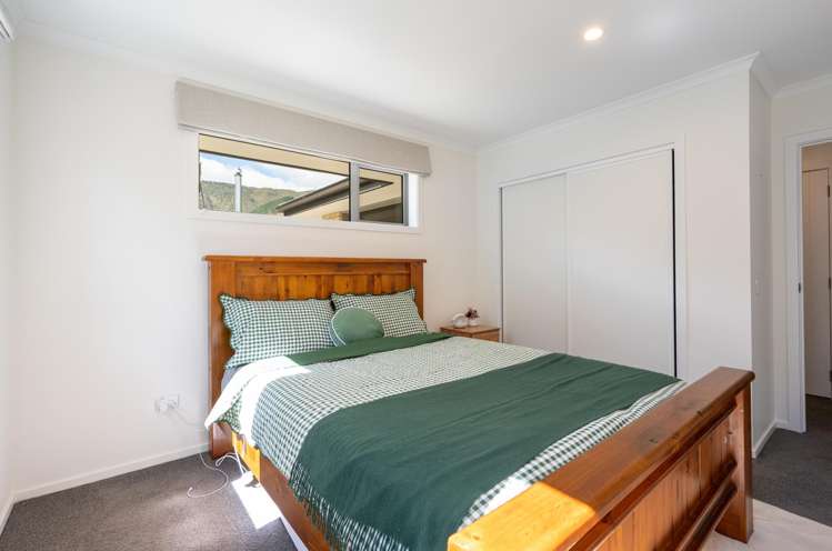 4 McLaughlin Lane Stoke_11