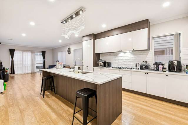 6 Puruatanga Drive Flat Bush_3