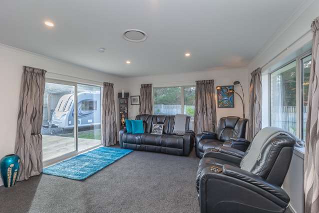 2b Sandown Avenue Himatangi Beach_2