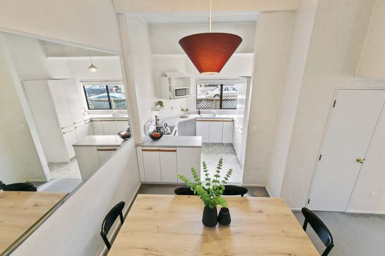 1/50 Rintoul Street Newtown_14