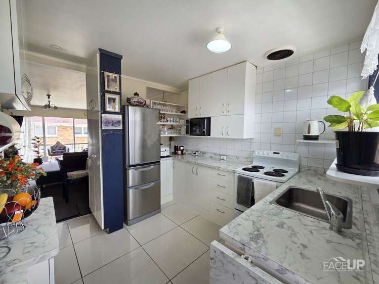 2/67 Coronation Road Papatoetoe_6