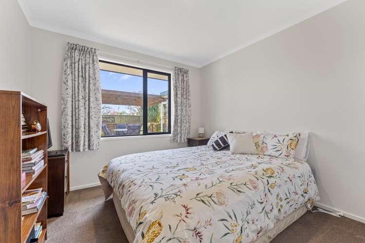 23 Otia Drive Richmond_11