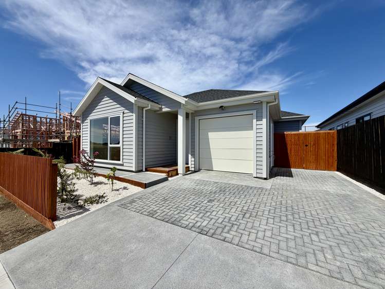 375 Te Taruna Drive_0