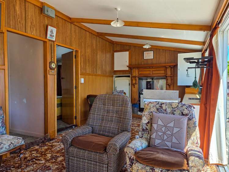 Hut 38 217 Lake Alexandrina South Road Lake Tekapo_15