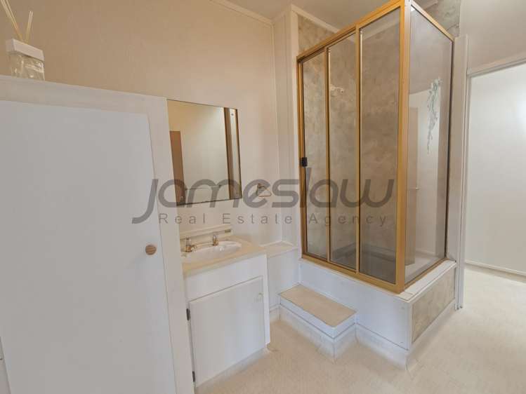 100 Henderson Valley Road Henderson_7