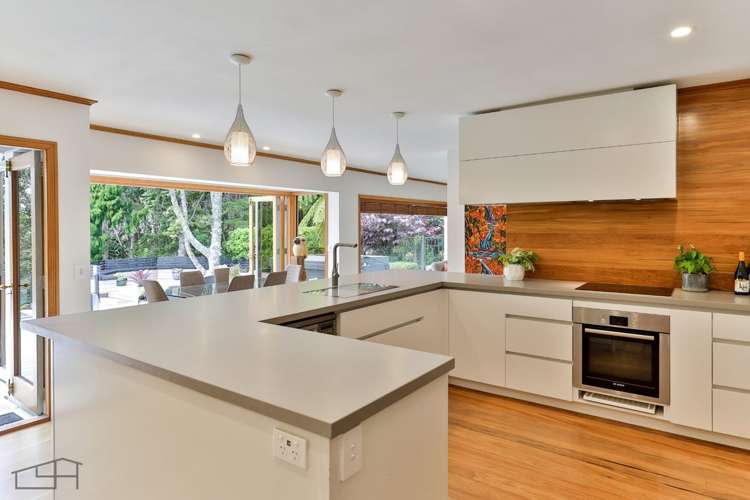 215 Konini Road Titirangi_11
