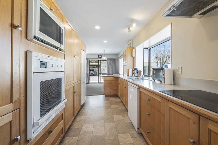 2 Gibbs Place Kinloch_11