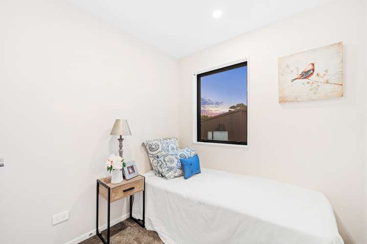 22&41 Don Oliver Lane Glen Eden_15