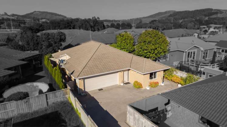 5 Coles Cove Papamoa Beach_23