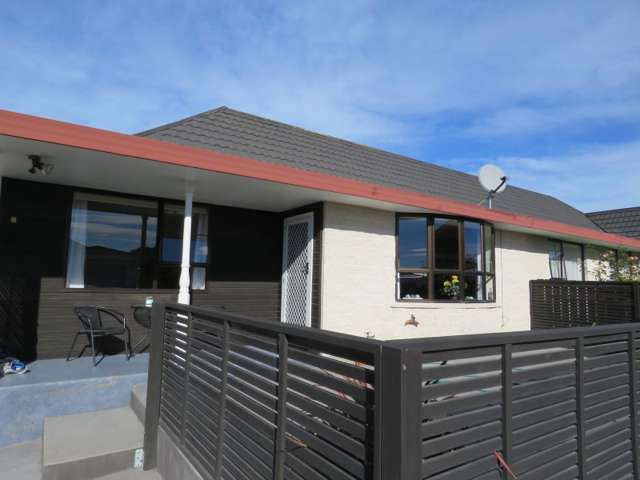 2/67 Cameron Street Ashburton_4