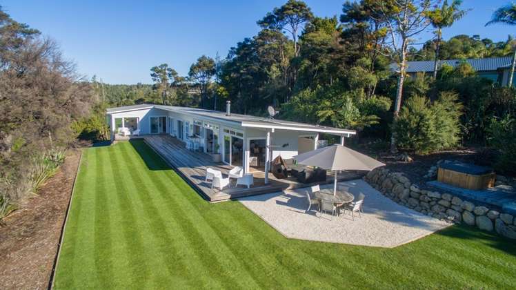 11 Beach Street Sandspit_10