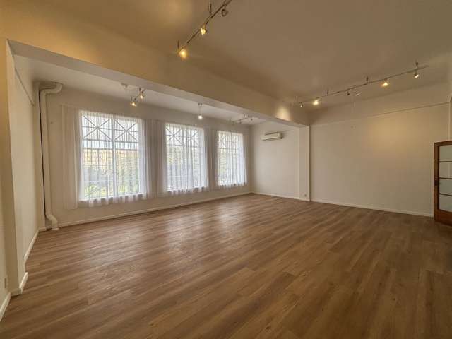 153 The Square Palmerston North_1