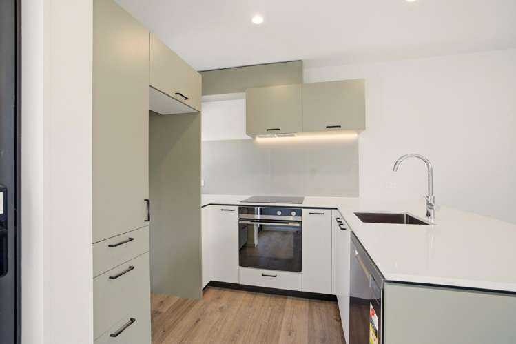 1/6 Manatu Lane Waltham_3