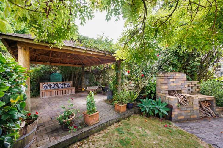 7 Vernon Avenue Takaro_24