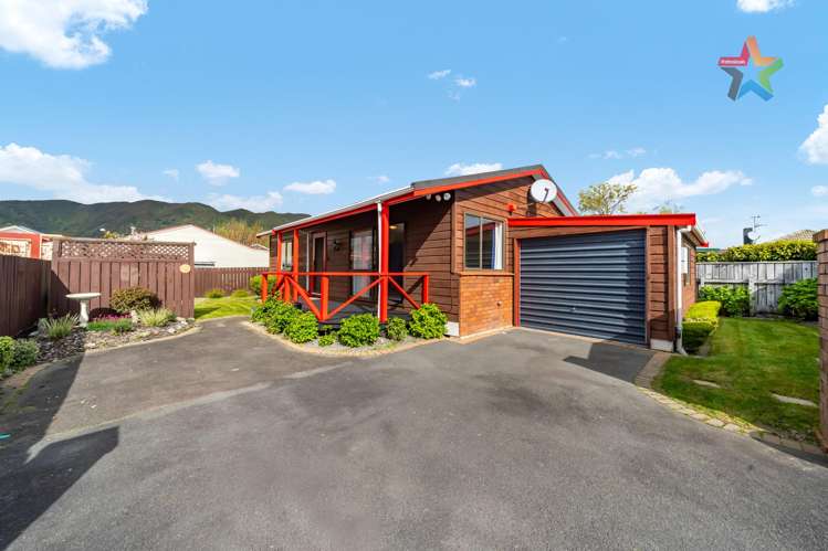 2/37 Leighton Avenue Waiwhetu_0