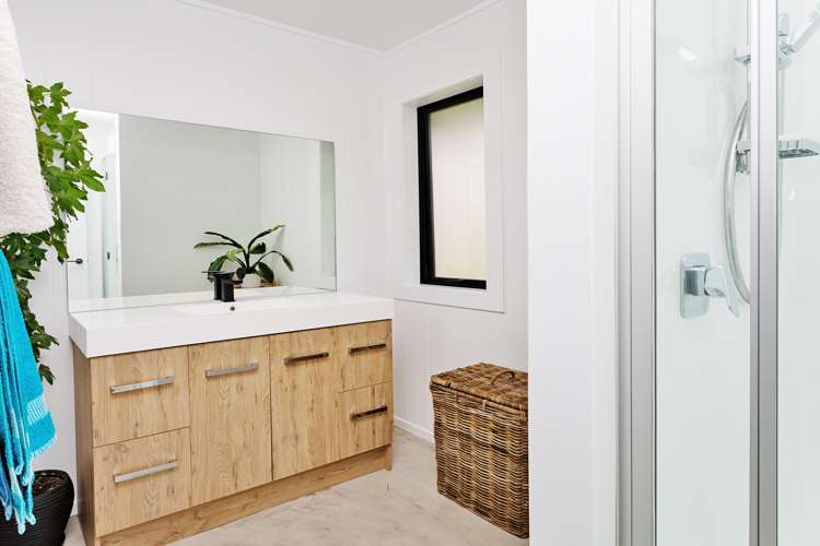 31 King Road Waianiwa_16