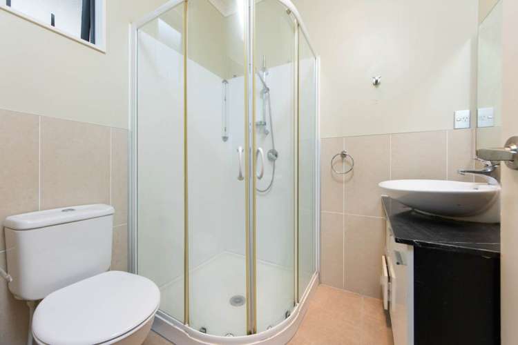 1 Triumph Road Flat Bush_10