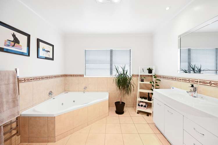 4 Malbec Place Rototuna_15