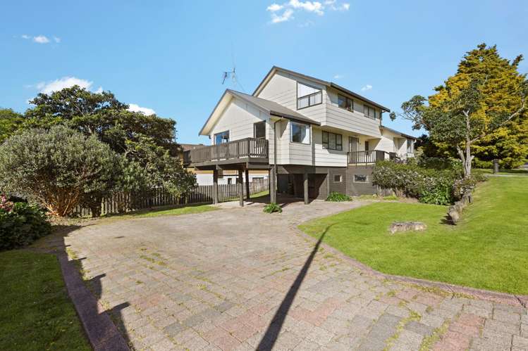 83 Gilbass Avenue Hamilton Lake_14