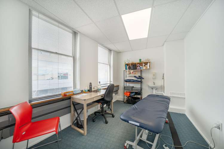 8/92 Queens Drive Hutt Central_19