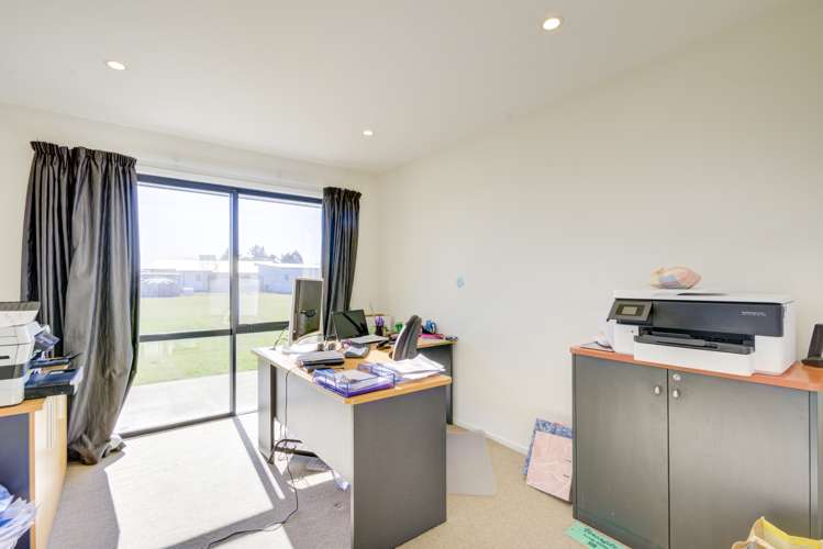 8 Northside Drive Waikuku_10