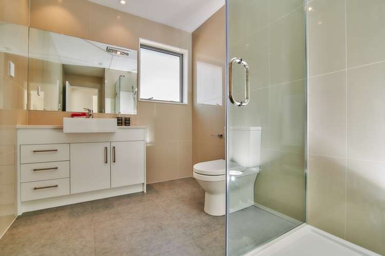 20 Arran Point Parade Orewa_14