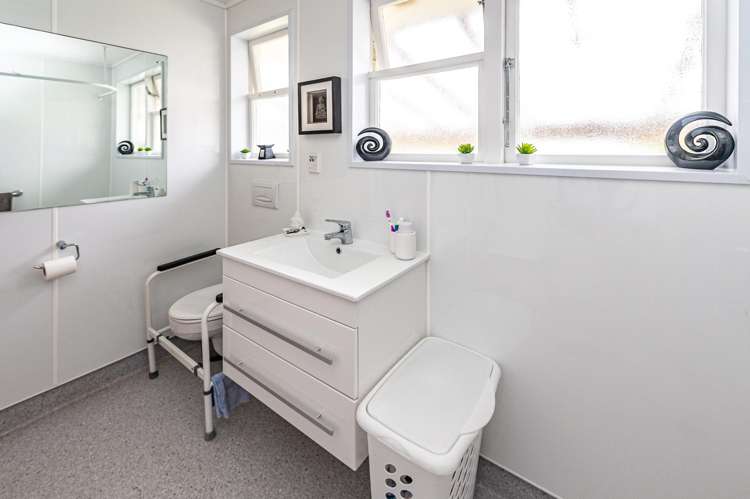 39 Victoria Street Patea_16