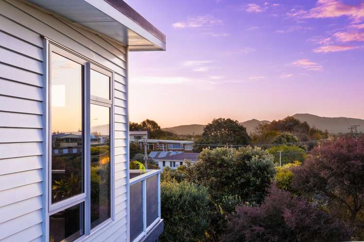 10 Charlotte Way Raumati South_9