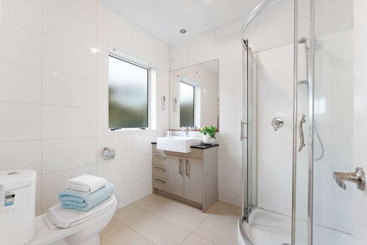 44 Amaretto Avenue Flat Bush_17