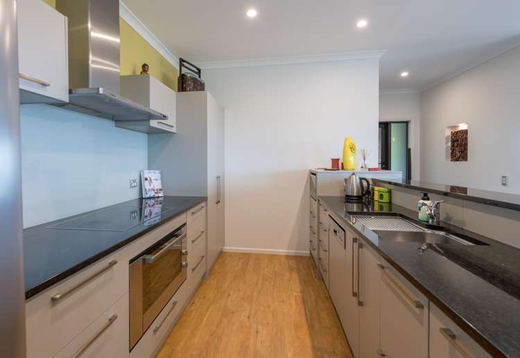 5 Berkshire Place Stoke_7