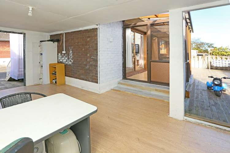 2/3204 Great North Road New Lynn_8