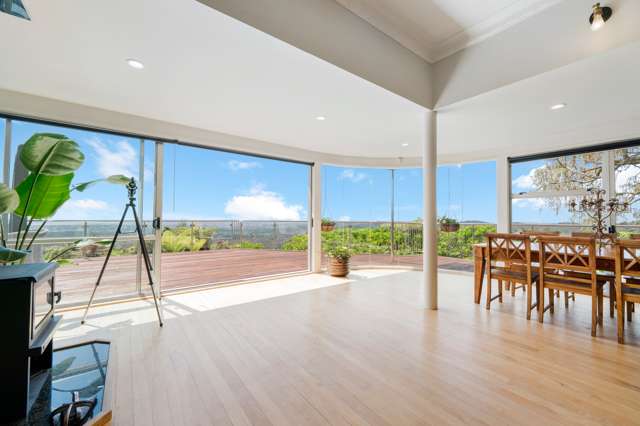 854 West Coast Road Waiatarua_4