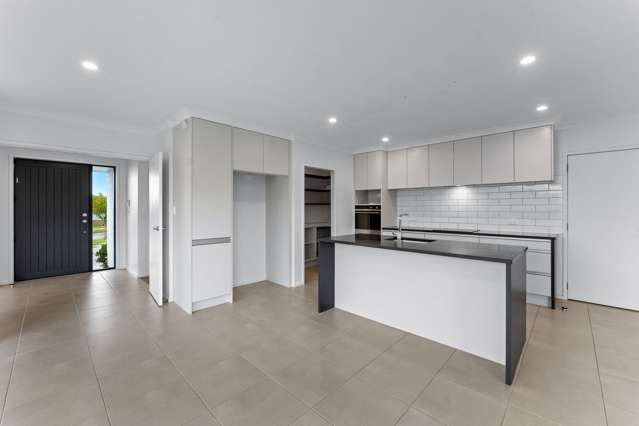 16 Parkgrove Crescent Pokeno_2