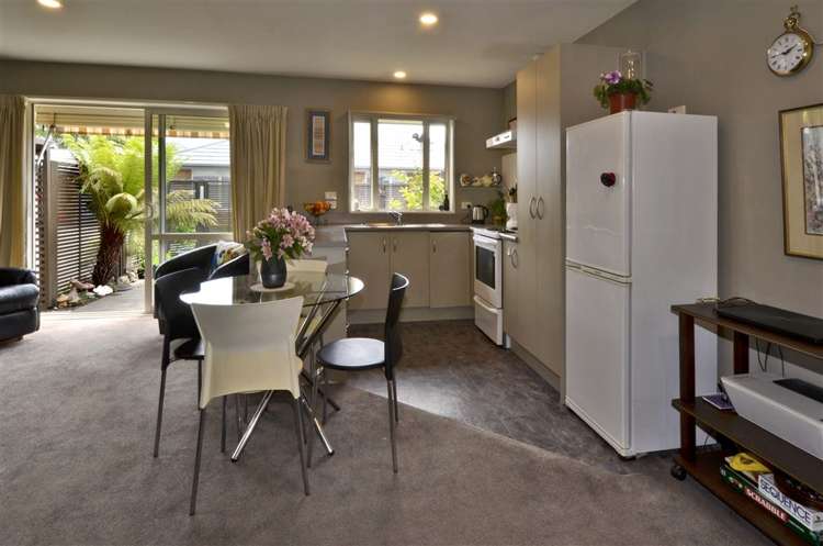 4/446 Ferry Road Woolston_5