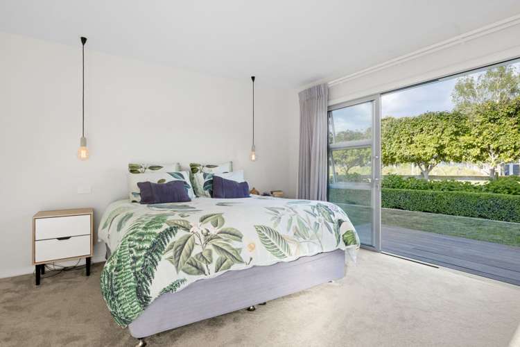 1 Alan Livingston Drive Cambridge_12